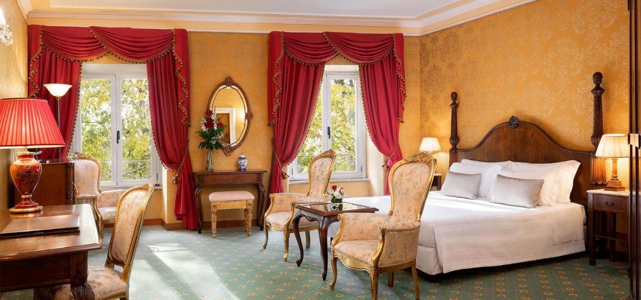 Sina Brufani Hotel Perugia Bagian luar foto A room at the hotel