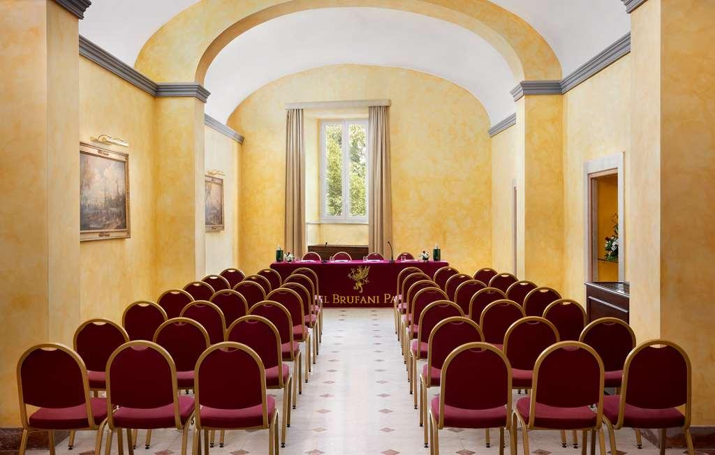 Sina Brufani Hotel Perugia Fasilitas foto The meeting room