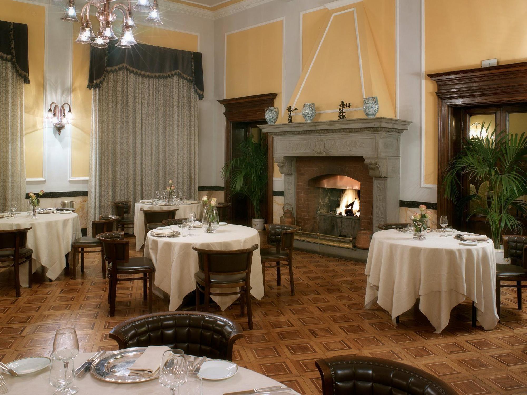 Sina Brufani Hotel Perugia Bagian luar foto The restaurant