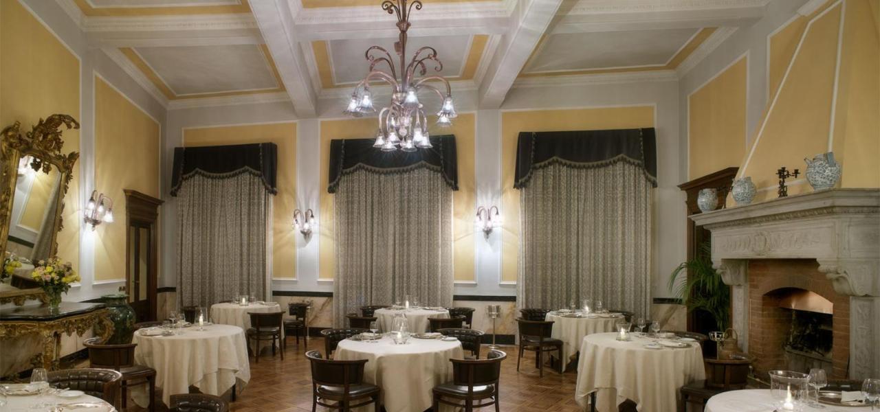 Sina Brufani Hotel Perugia Bagian luar foto The interior of the restaurant